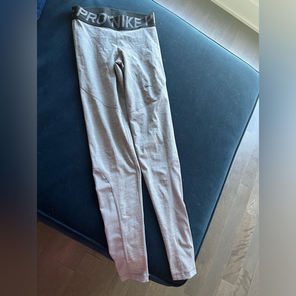 Nike pro gray leggings, size small